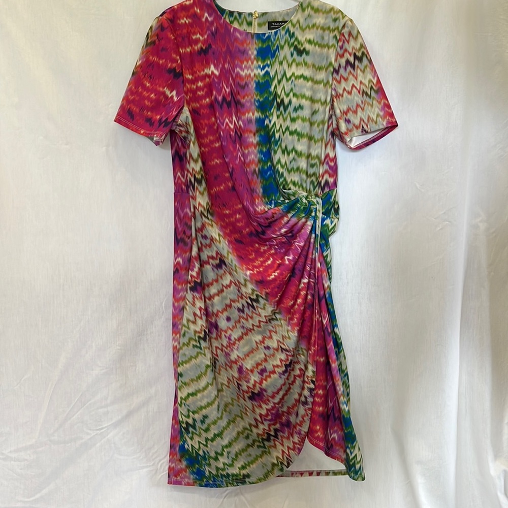 Tahari dress colorful like new worn once 14